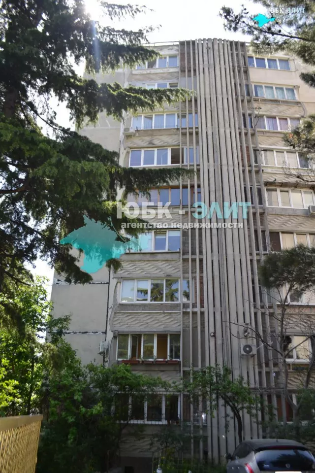 Продается 2к квартира серии ЮБК