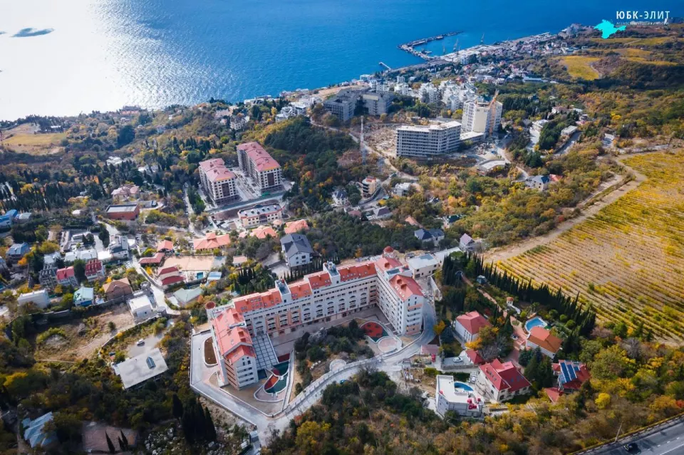 Купить видовой дом на Южном Берегу Крыма.
