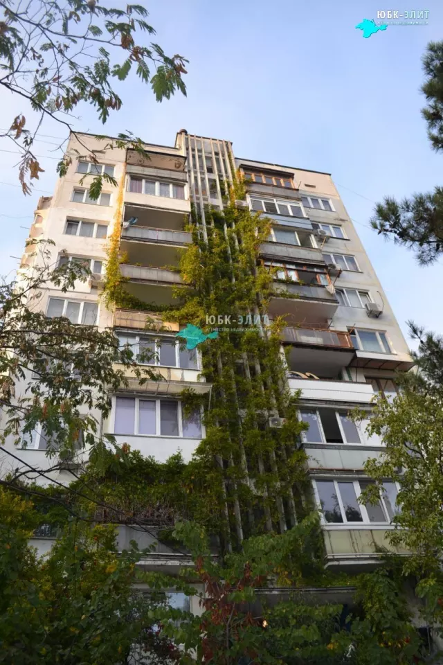 Квартира улучшенной планировки в Ялте