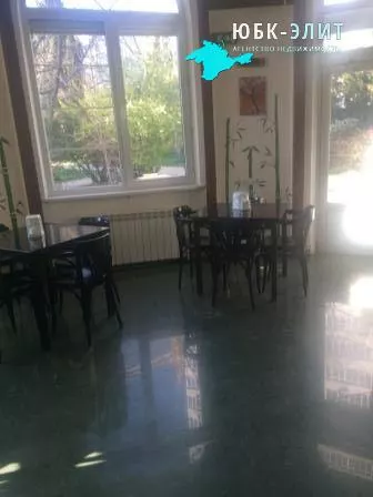 Продается действующее кафе в центре Ялты