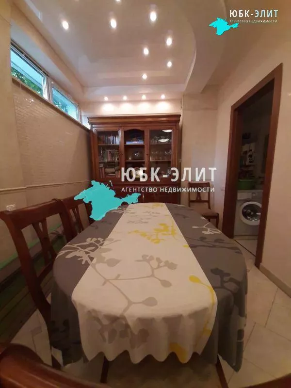 коттедж в Никите г. Ялта