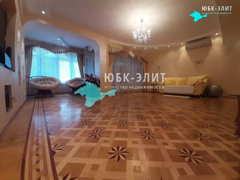 коттедж в Никите г. Ялта