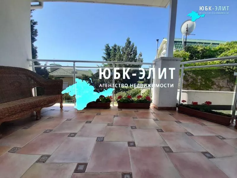 коттедж в Никите г. Ялта